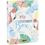 BIC My Stationery Box, Kit Scrittura, 6 Penne a Sfera, 10 Fineliner Colorati, 4 Evidenziatori Pastello, 5 Pennarelli Indelebili, 1 Bianchetto, 1 Quaderno, 2 Blocchi di Fogli Adesivi